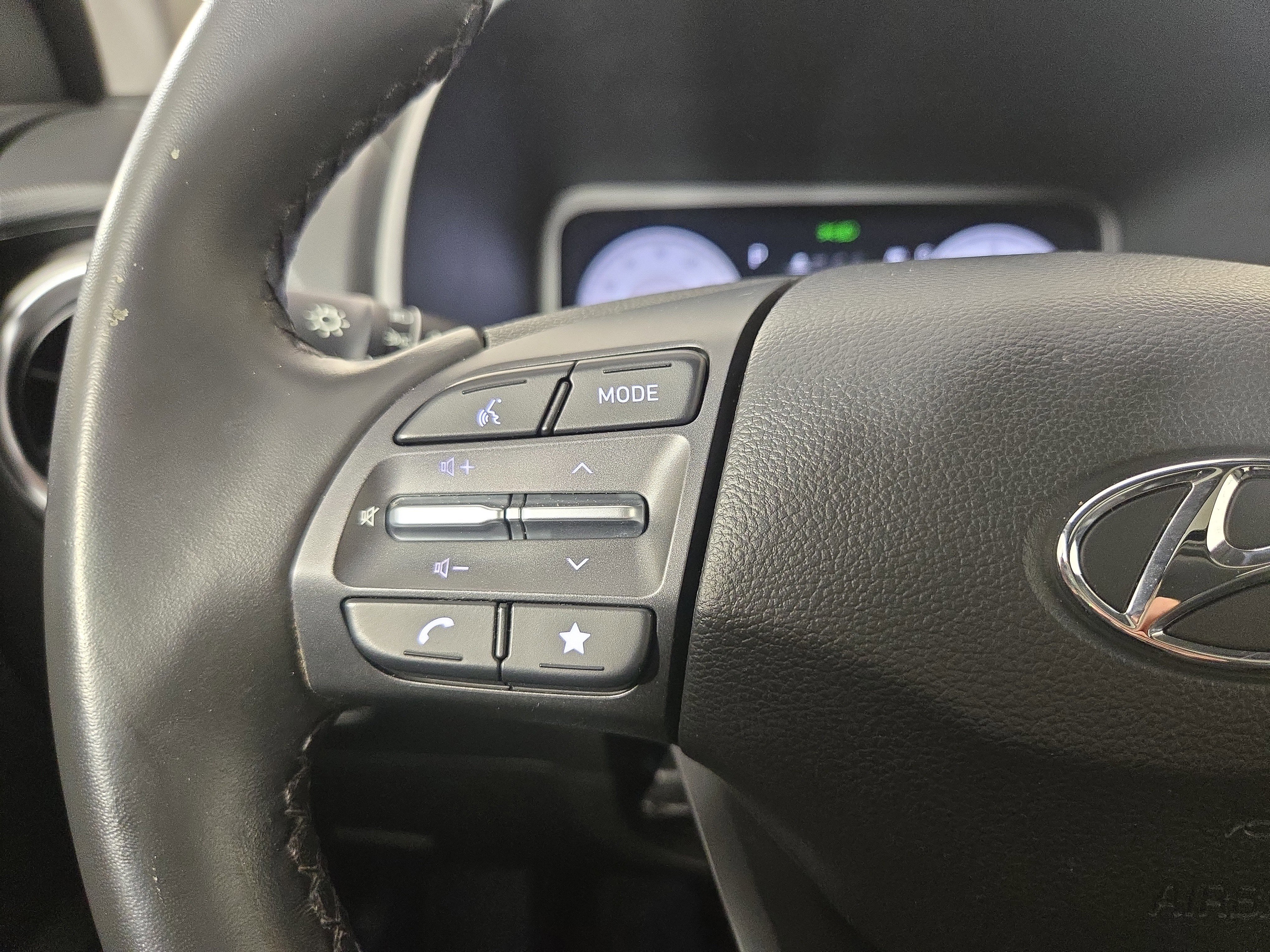 Used 2023 Hyundai Kona Limited w/ Cargo Package AWD/4WD image 15