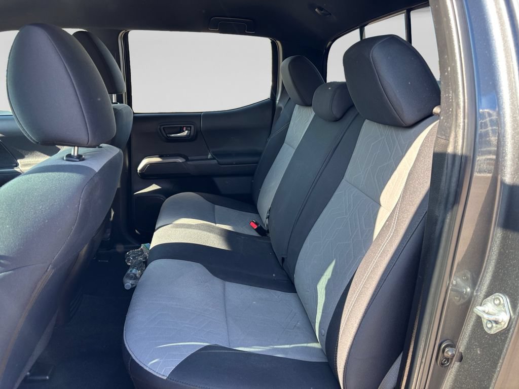 Used 2023 Toyota Tacoma TRD Sport w/ Technology Package RWD image 13