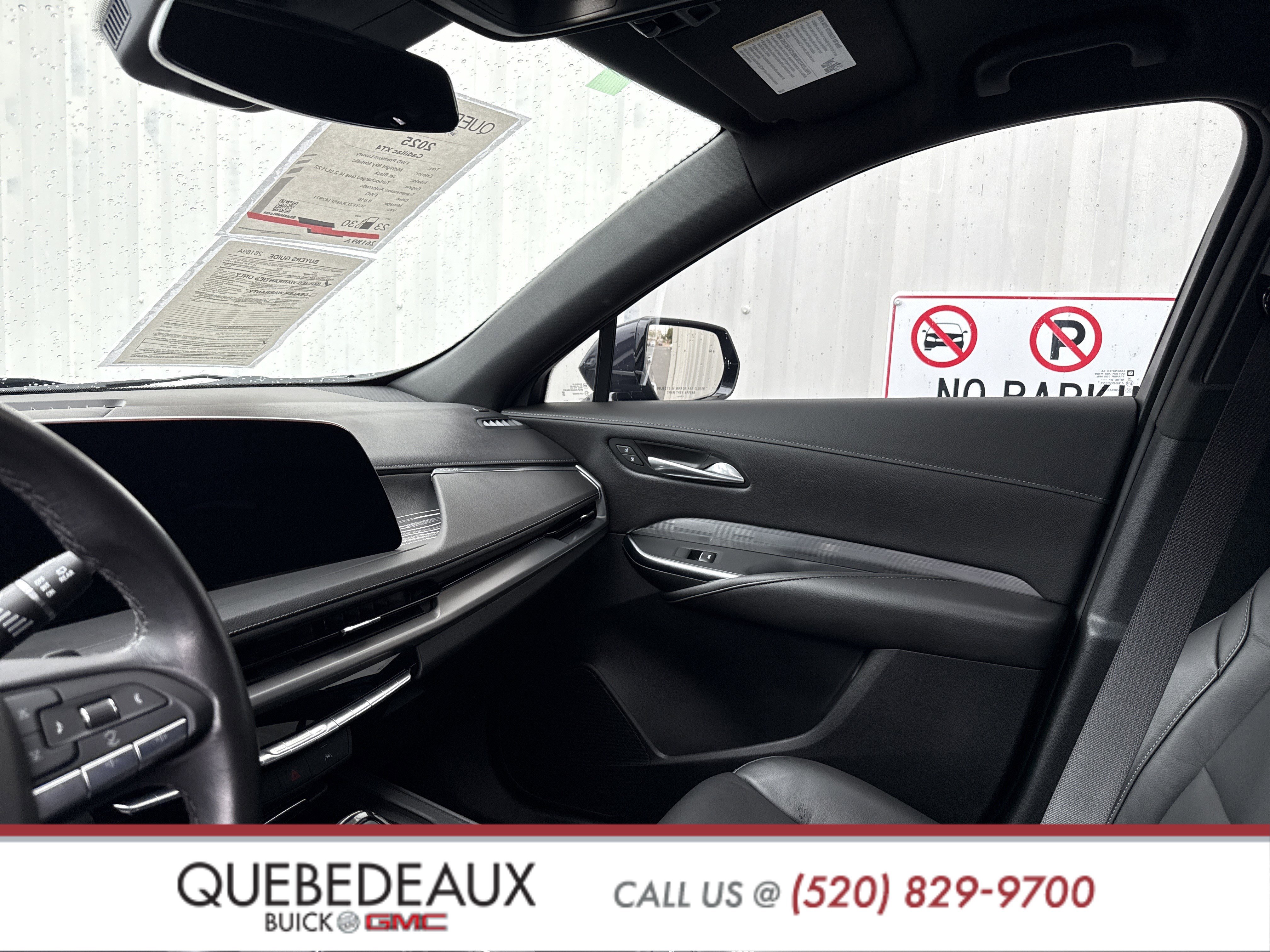 Used 2025 Cadillac XT4 Premium Luxury image 19