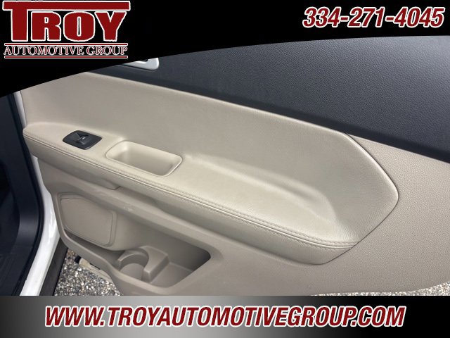 Used 2013 Ford Explorer XLT image 16