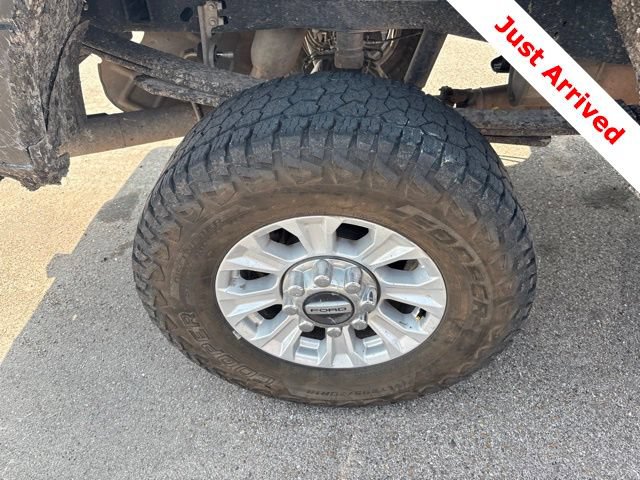 Used 2021 Ford F250 XL w/ STX Appearance Package AWD/4WD image 17