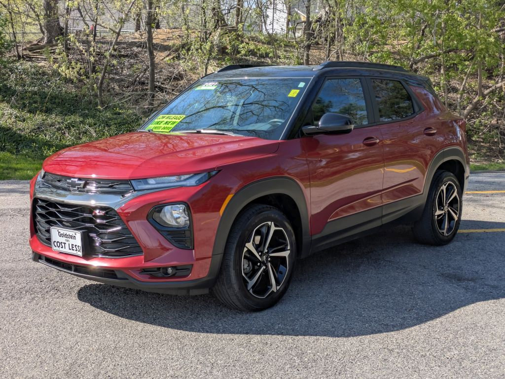 Used 2021 Chevrolet TrailBlazer RS w/ Technology Package AWD/4WD image 3