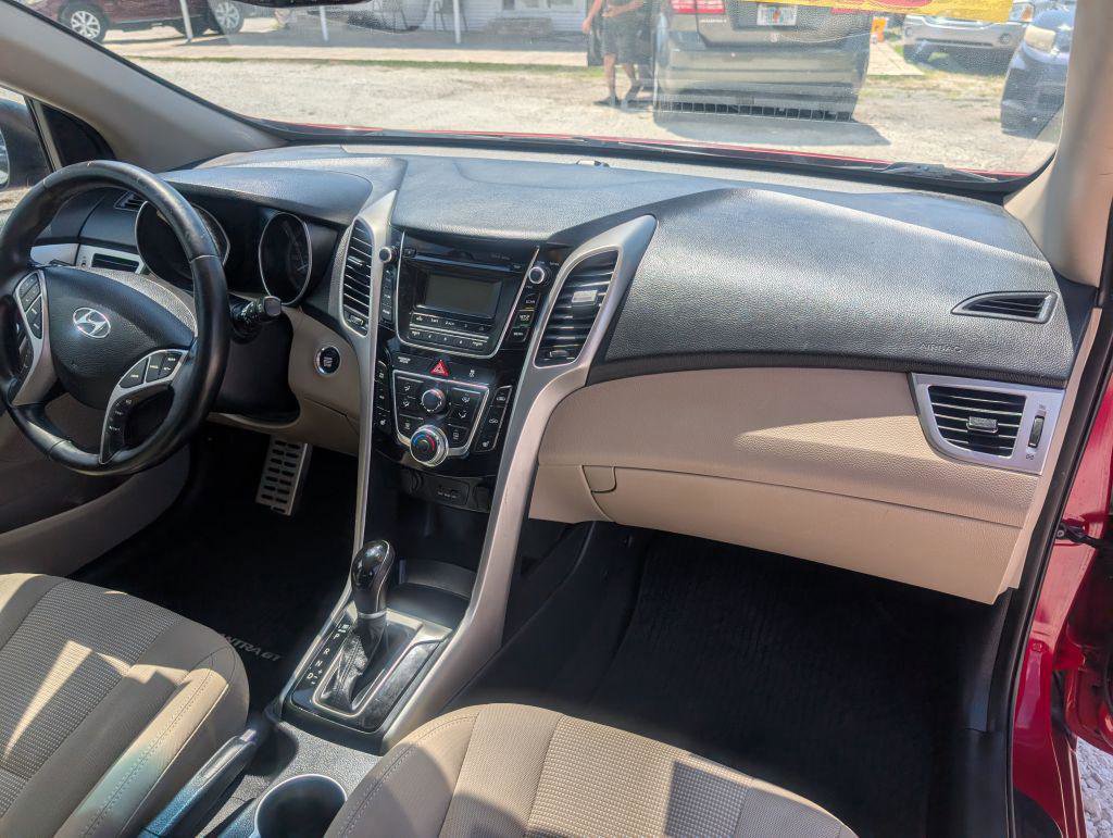 Used 2013 Hyundai Elantra GT w/ Touch & Go Pkg FWD image 14