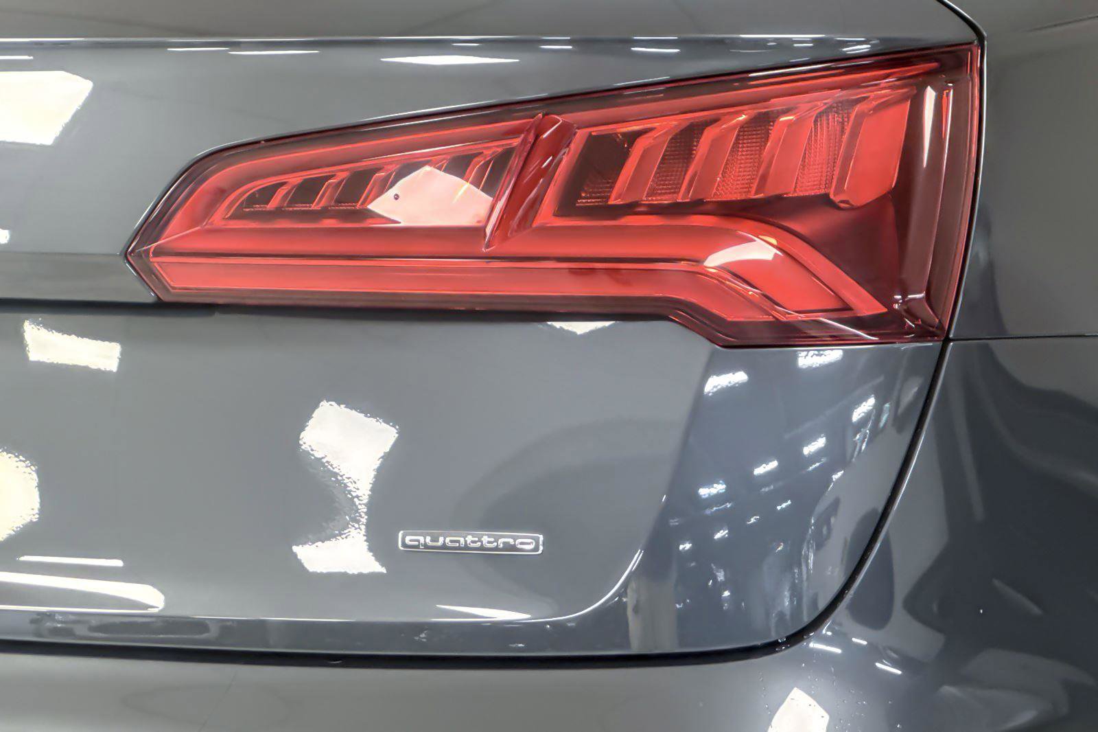 Used 2019 Audi Q5 2.0T Premium Plus w/ Premium Plus Package image 26