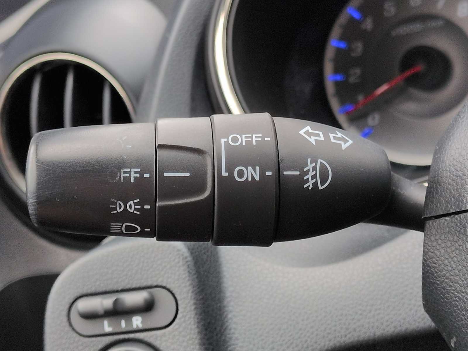 Used 2012 Honda Fit Sport image 27