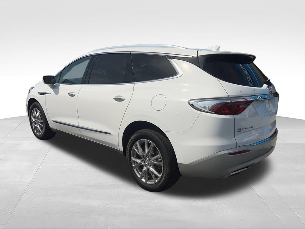 Used 2023 Buick Enclave Essence w/ Experience Buick Package AWD/4WD image 35