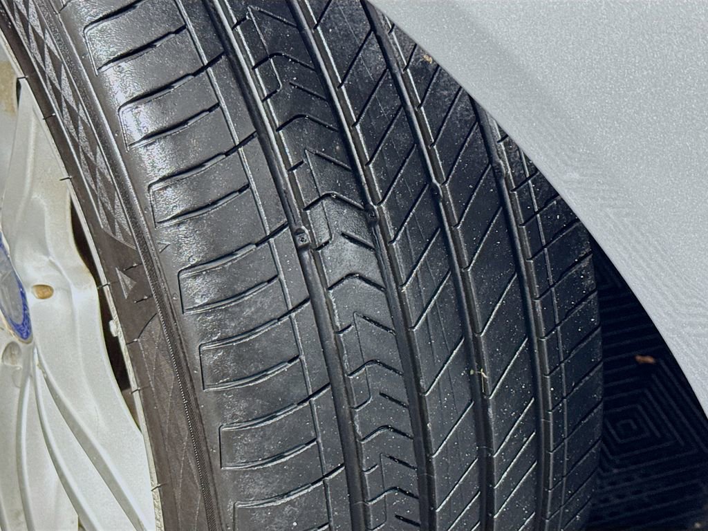 Used 2014 Mercedes-Benz C 250 Sedan image 33