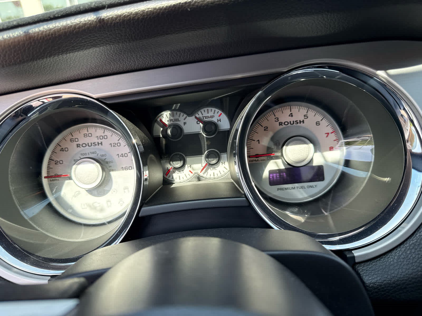 Used 2011 Ford Mustang GT Premium RWD image 12