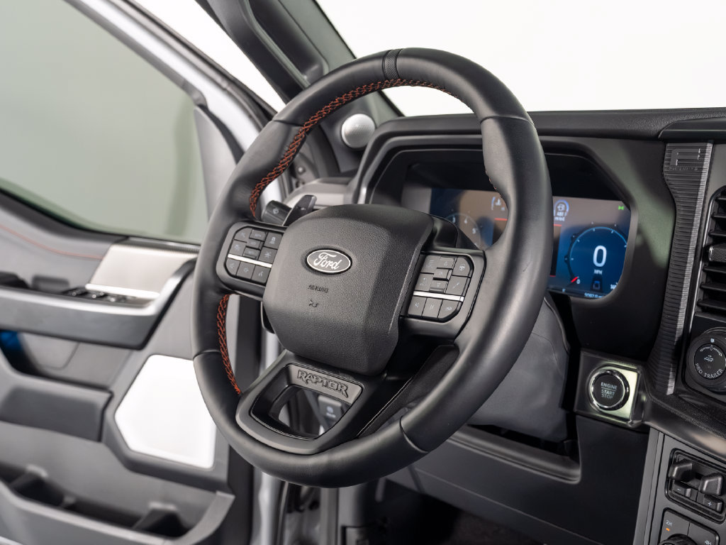 Used 2025 Ford F150 Raptor AWD/4WD image 39