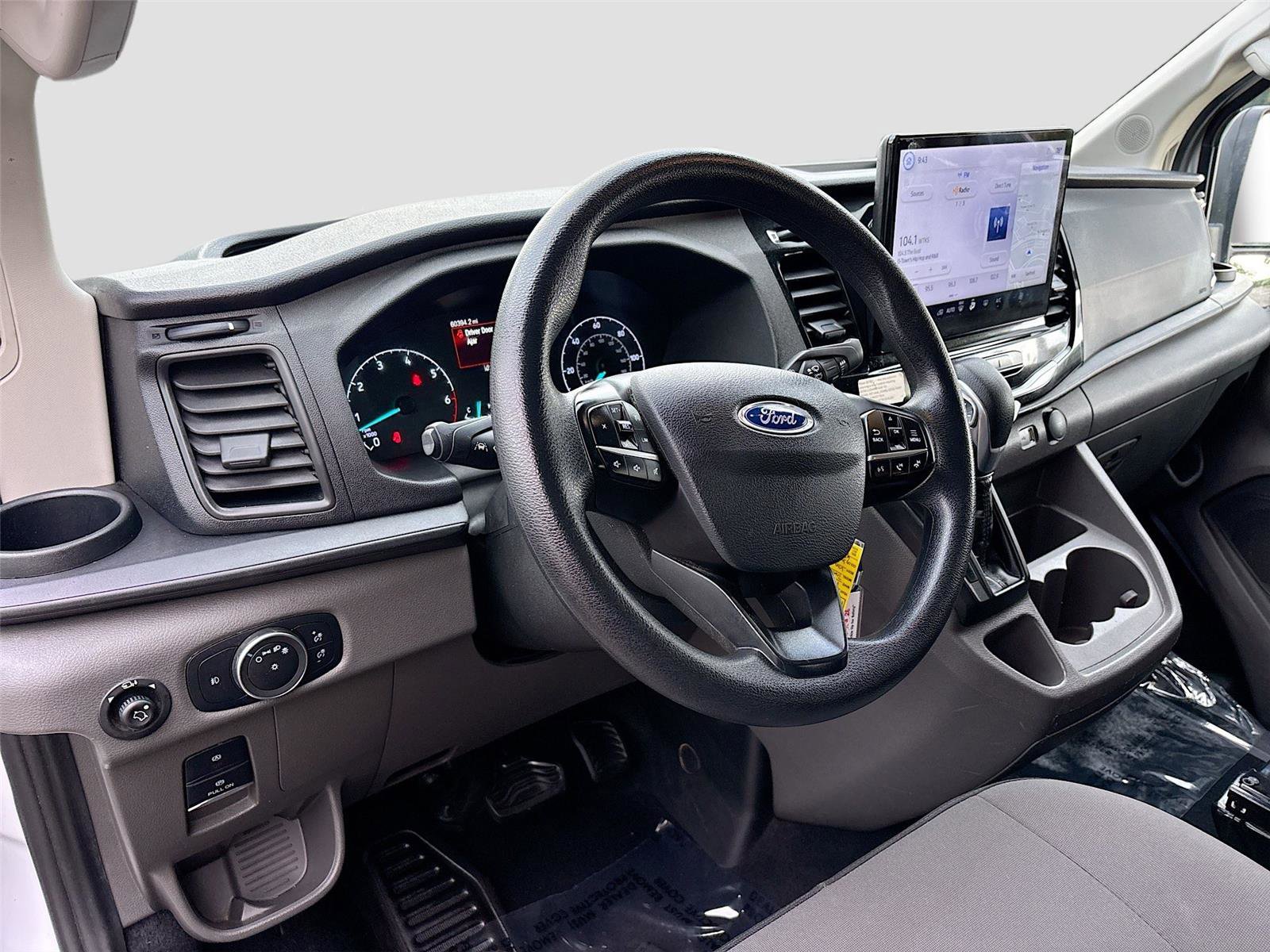 Used 2024 Ford Transit 350 XLT image 9