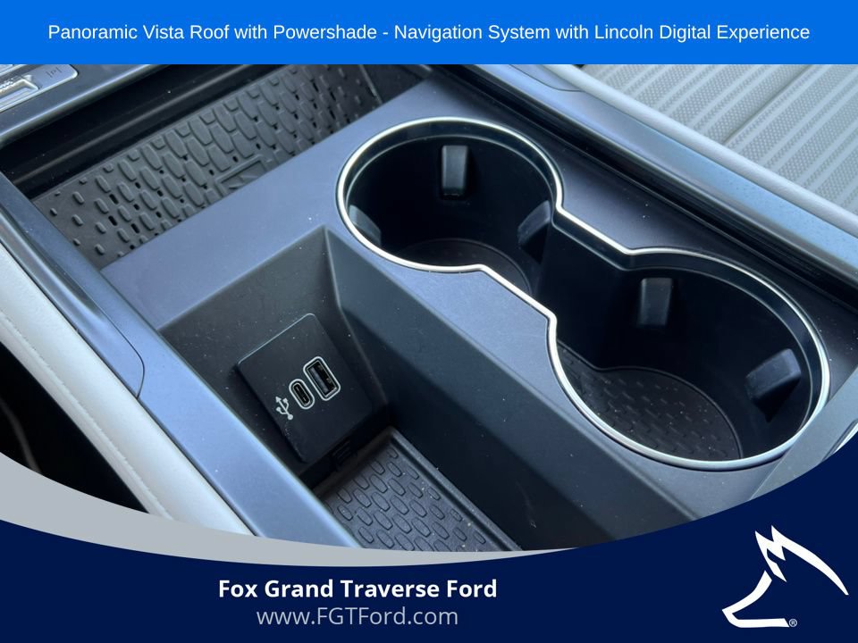 Used 2026 Lincoln Nautilus Reserve AWD/4WD image 28