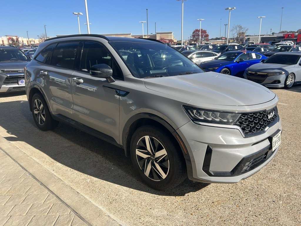 Used 2023 Kia Sorento EX w/ Panoramic Sunroof Package image 13