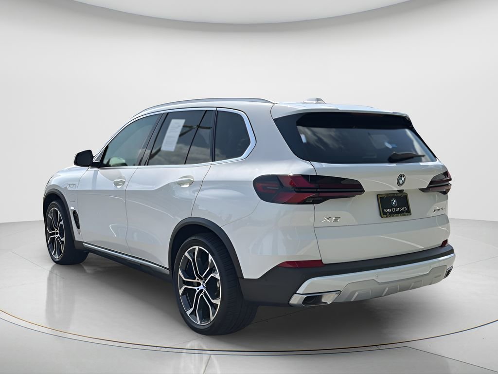 Certified 2025 BMW X5 xDrive50e w/ Parking Assistance Package image 7