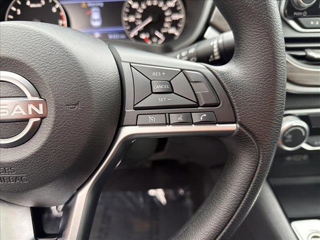 Used 2024 Nissan Altima 2.5 SV image 16