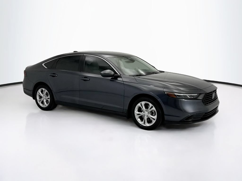 Used 2023 Honda Accord LX image 3