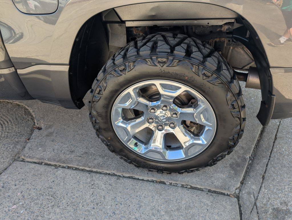 Used 2019 RAM 1500 Big Horn AWD/4WD image 13