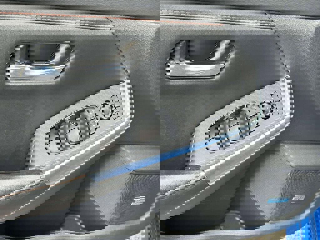 Used 2024 Nissan Sentra SR w/ SR Premium Package image 17