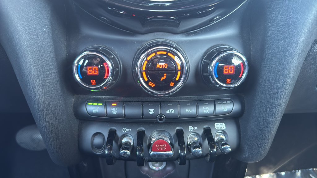 Used 2022 MINI Cooper S w/ Premium Package FWD image 30
