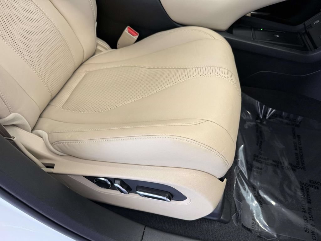 Used 2022 Acura RDX w/ Technology Package AWD/4WD image 15