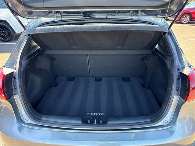 Used 2016 Kia Forte SX image 31