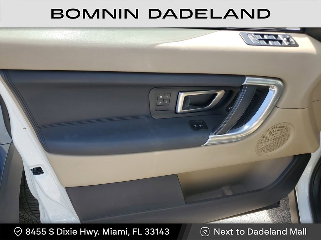 Used 2019 Land Rover Discovery Sport HSE image 14