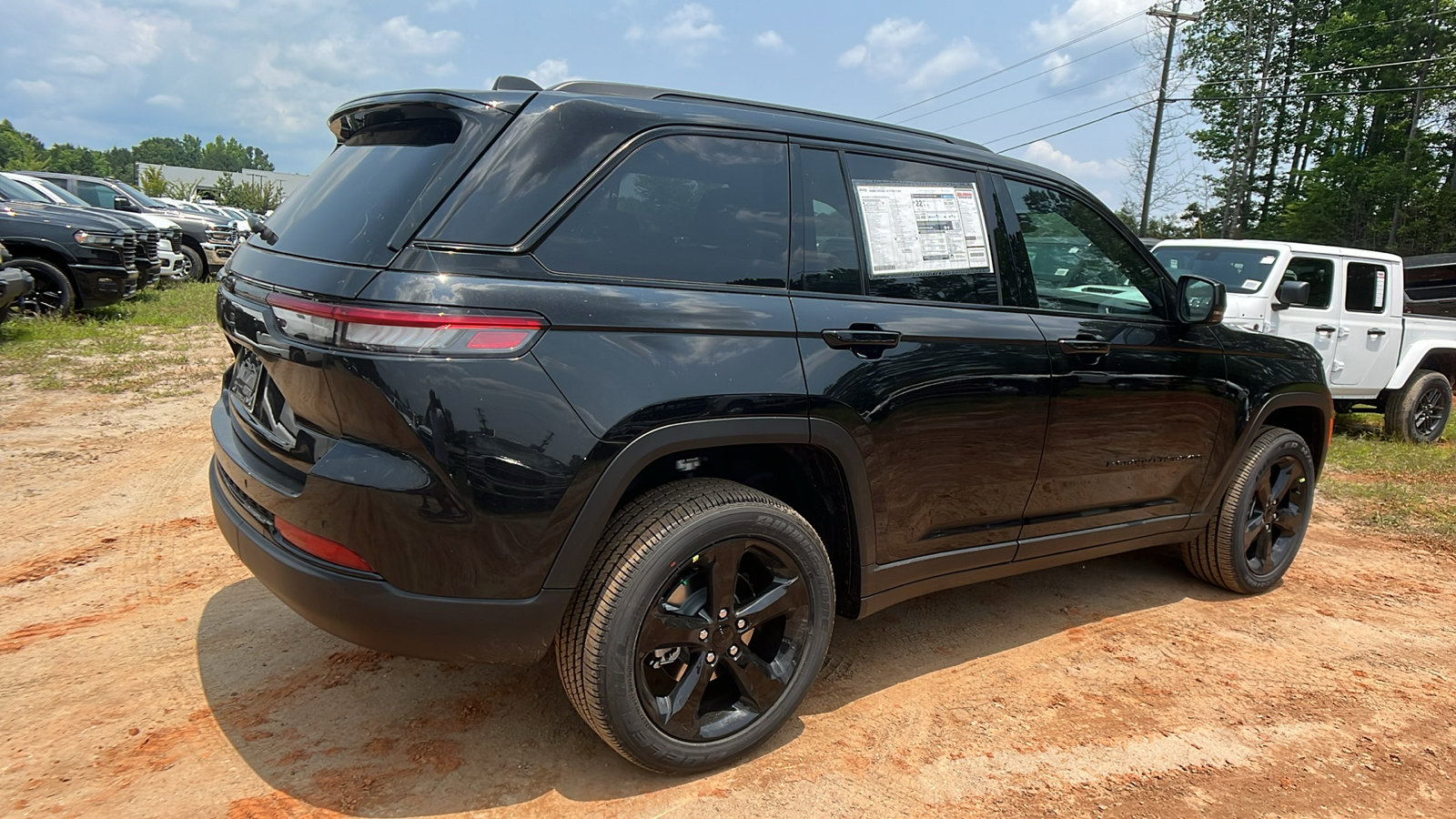 New 2025 Jeep Grand Cherokee 4WD image 8