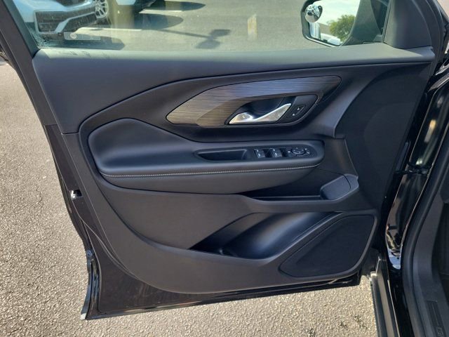 Used 2024 GMC Terrain SLE FWD image 15