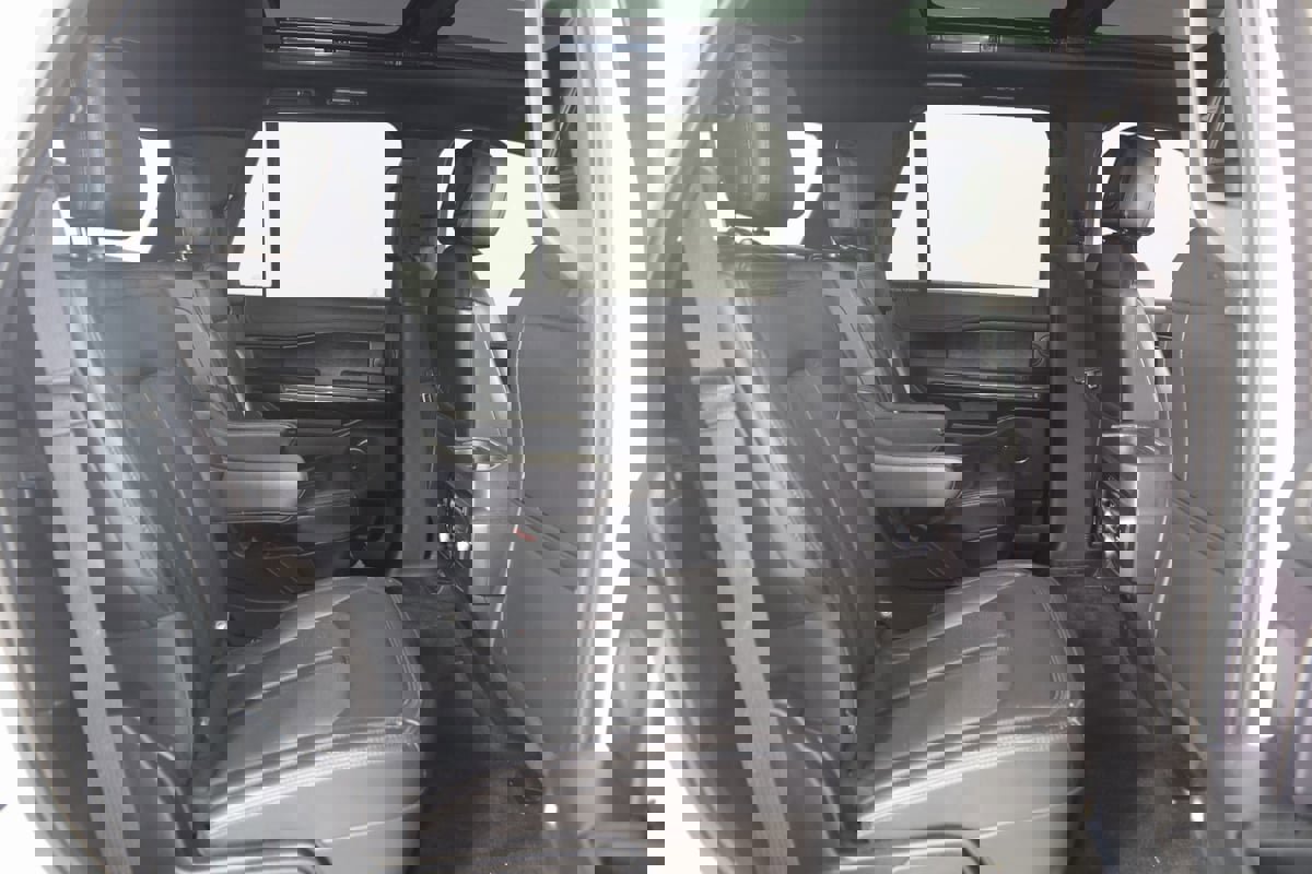 Used 2018 Ford Expedition Limited w/ Equipment Group 302A image 15