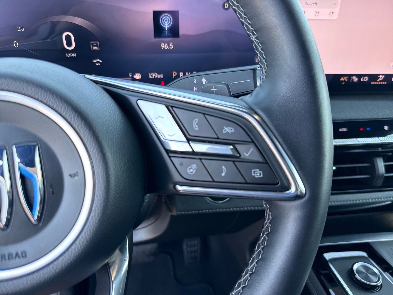 Used 2025 Buick Enclave Sport Touring image 23