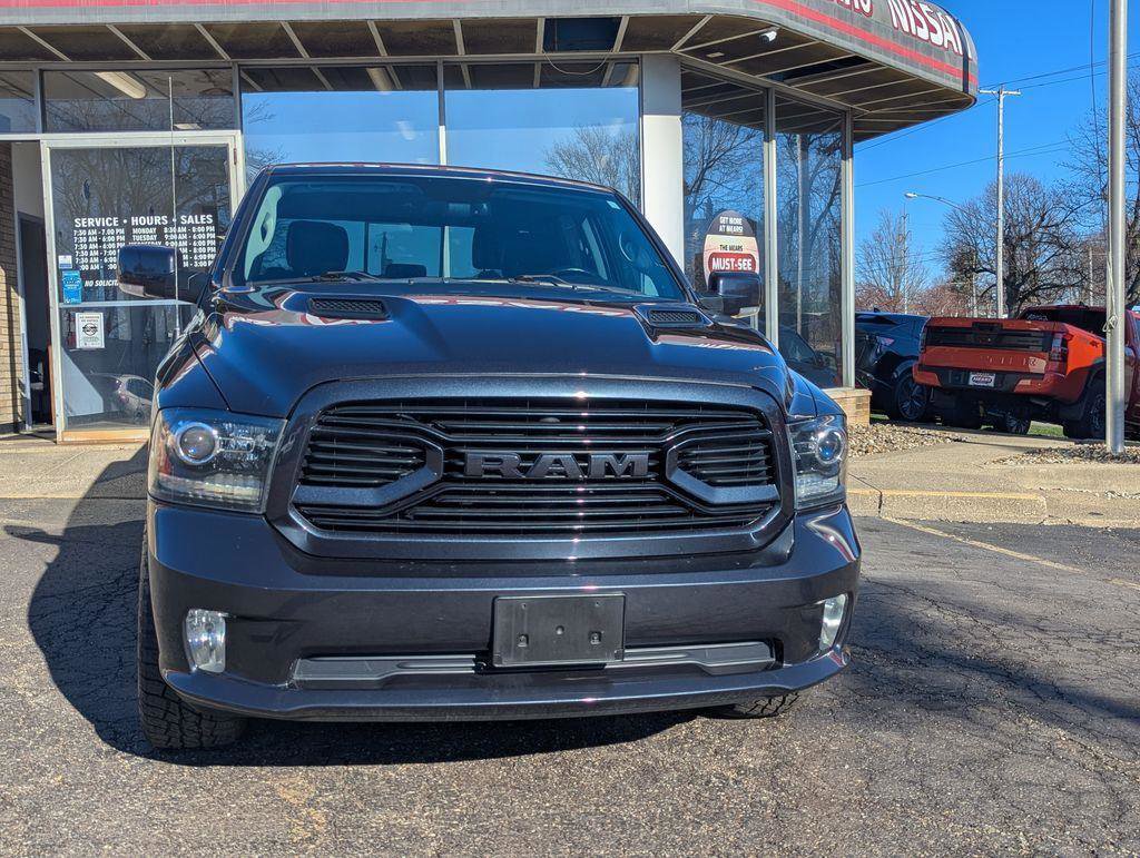 Used 2018 RAM 1500 Sport w/ Comfort Group image 4