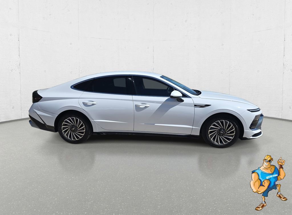 Certified 2025 Hyundai Sonata SEL image 4