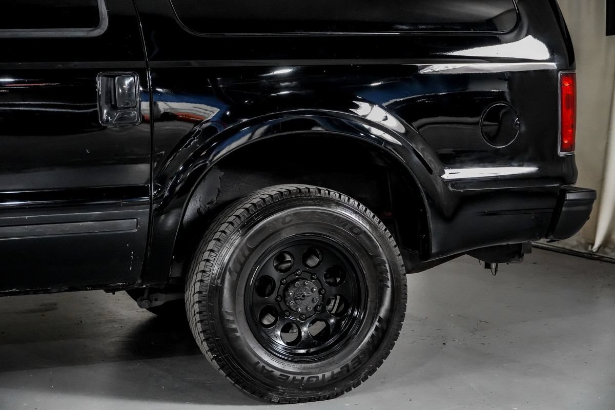 Used 2004 Ford Excursion Limited AWD/4WD image 13