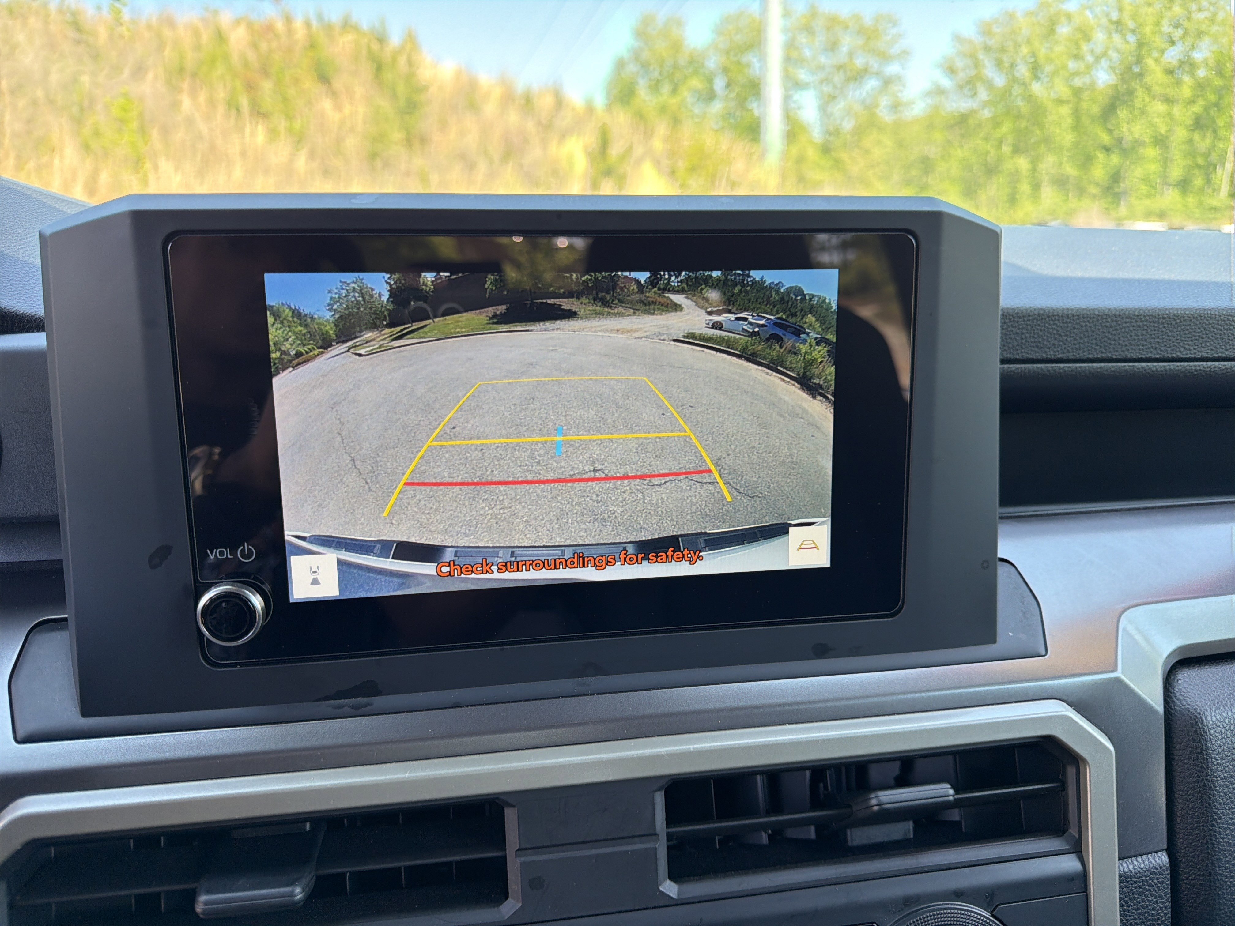 Used 2025 Toyota Tacoma SR5 AWD/4WD image 29