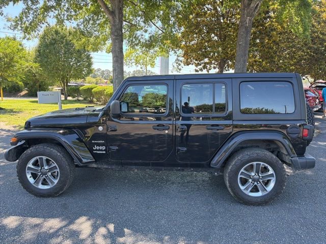 Used 2018 Jeep Wrangler Unlimited Sahara AWD/4WD image 5