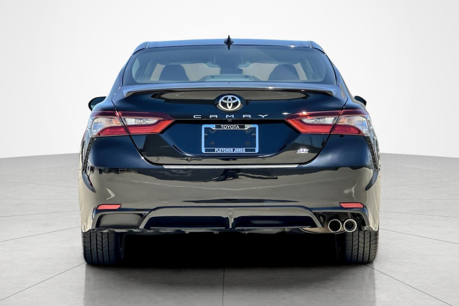 Certified 2022 Toyota Camry SE FWD image 4