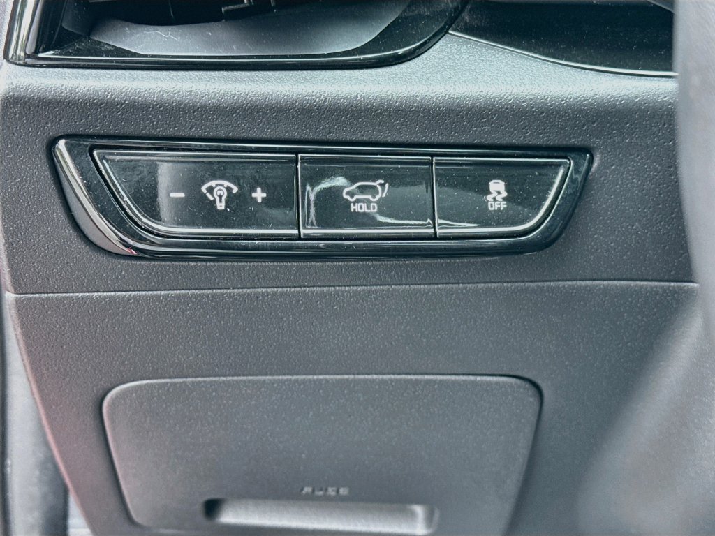 Used 2023 Kia Niro Wave w/ Wave Preserve Package FWD image 11