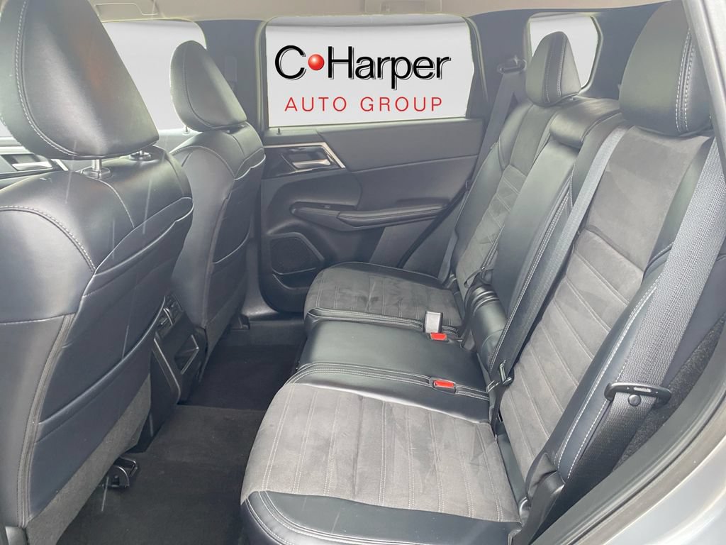 Used 2024 Mitsubishi Outlander SE AWD/4WD image 15