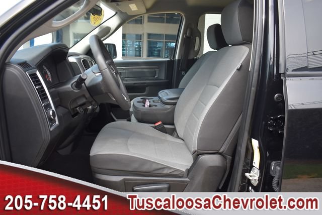 Used 2024 RAM 1500 Classic SLT AWD/4WD image 18