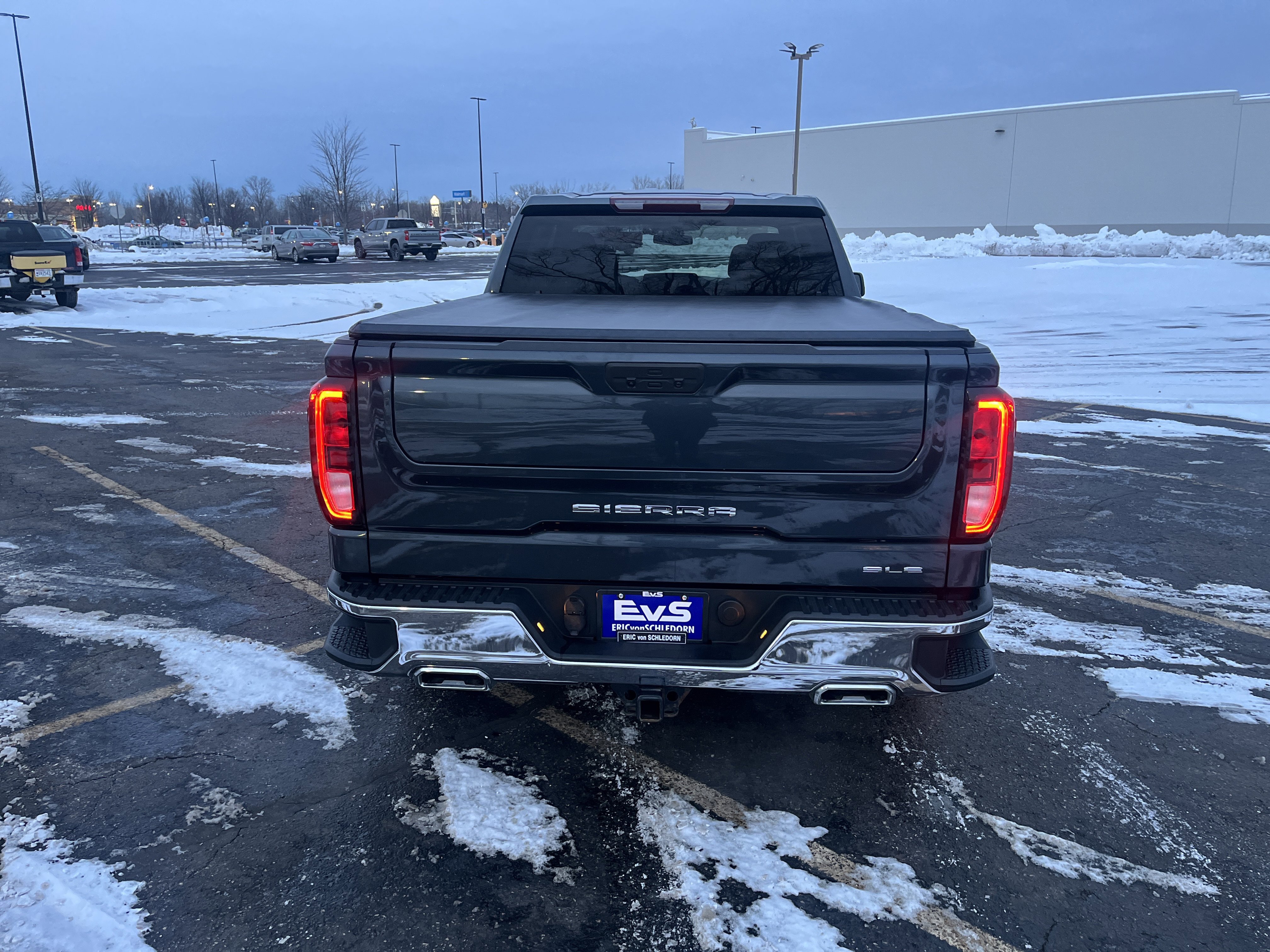 Used 2022 GMC Sierra 1500 SLE w/ X31 Off-Road Package image 5