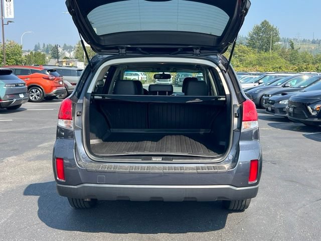 Used 2013 Subaru Outback 2.5i Limited AWD/4WD image 10