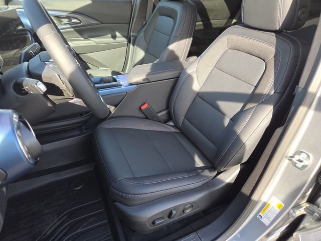 New 2026 Chevrolet Equinox EV LT image 30