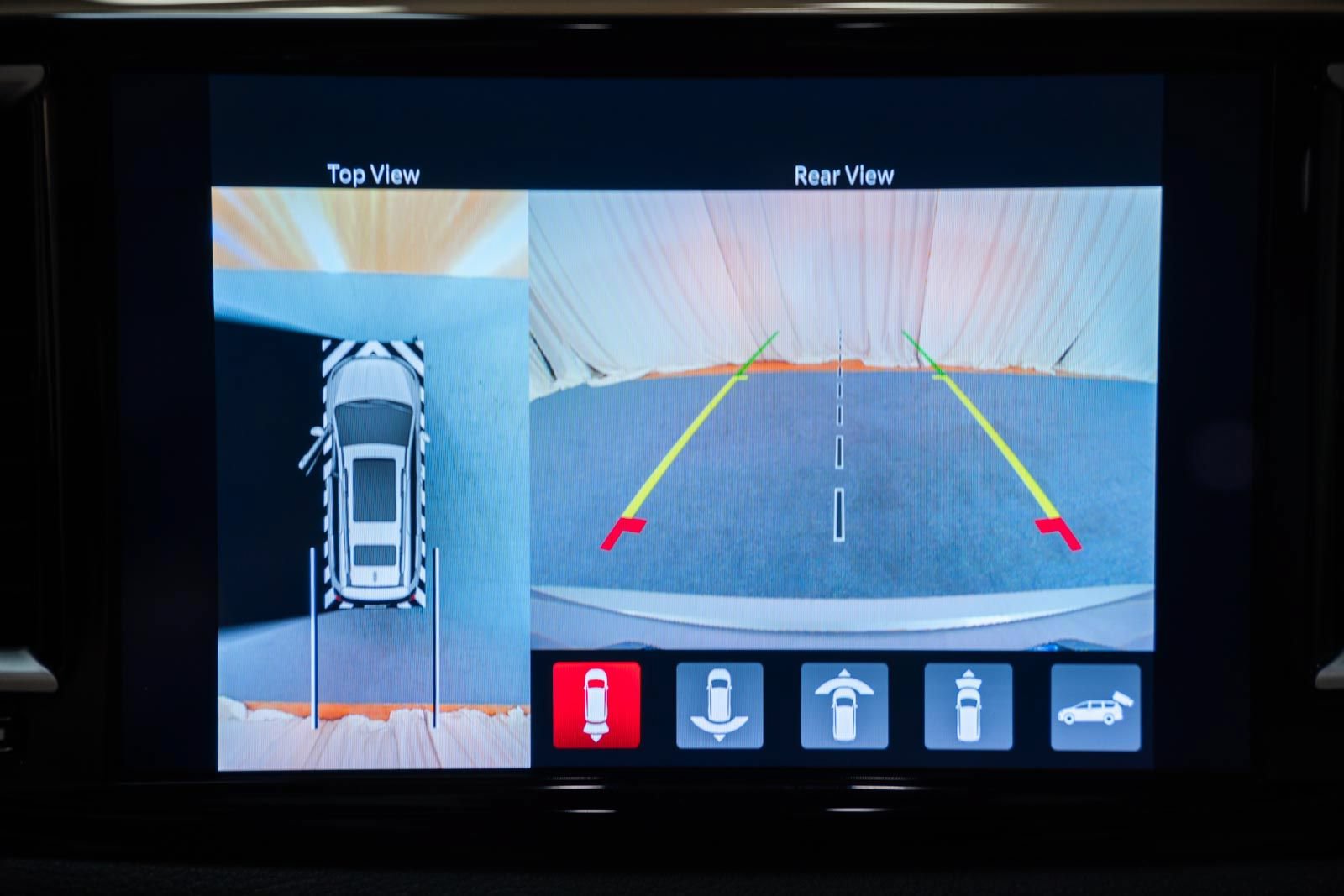 Used 2021 Chrysler Pacifica Touring-L w/ Uconnect Theater Family Group FWD image 51