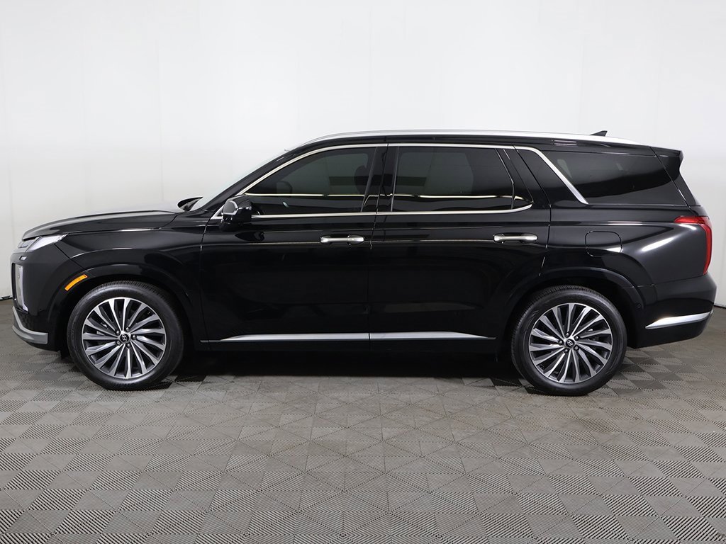 Used 2025 Hyundai Palisade Calligraphy image 23