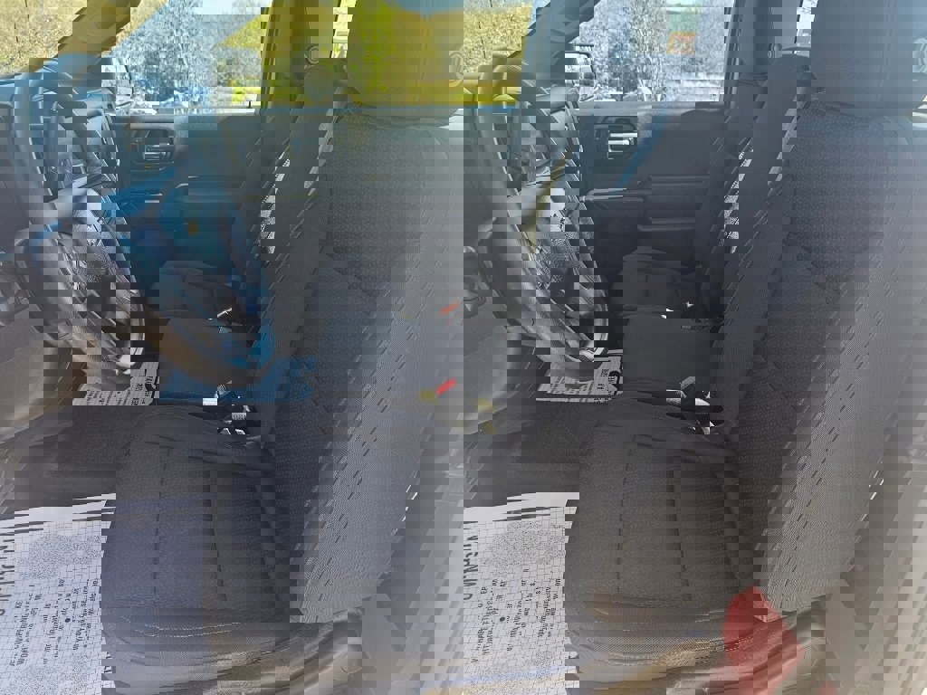 Used 2025 Chevrolet Silverado 1500 W/T image 17