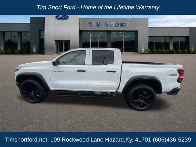 Used 2024 Chevrolet Colorado Trail Boss w/ Technology Package AWD/4WD image 8