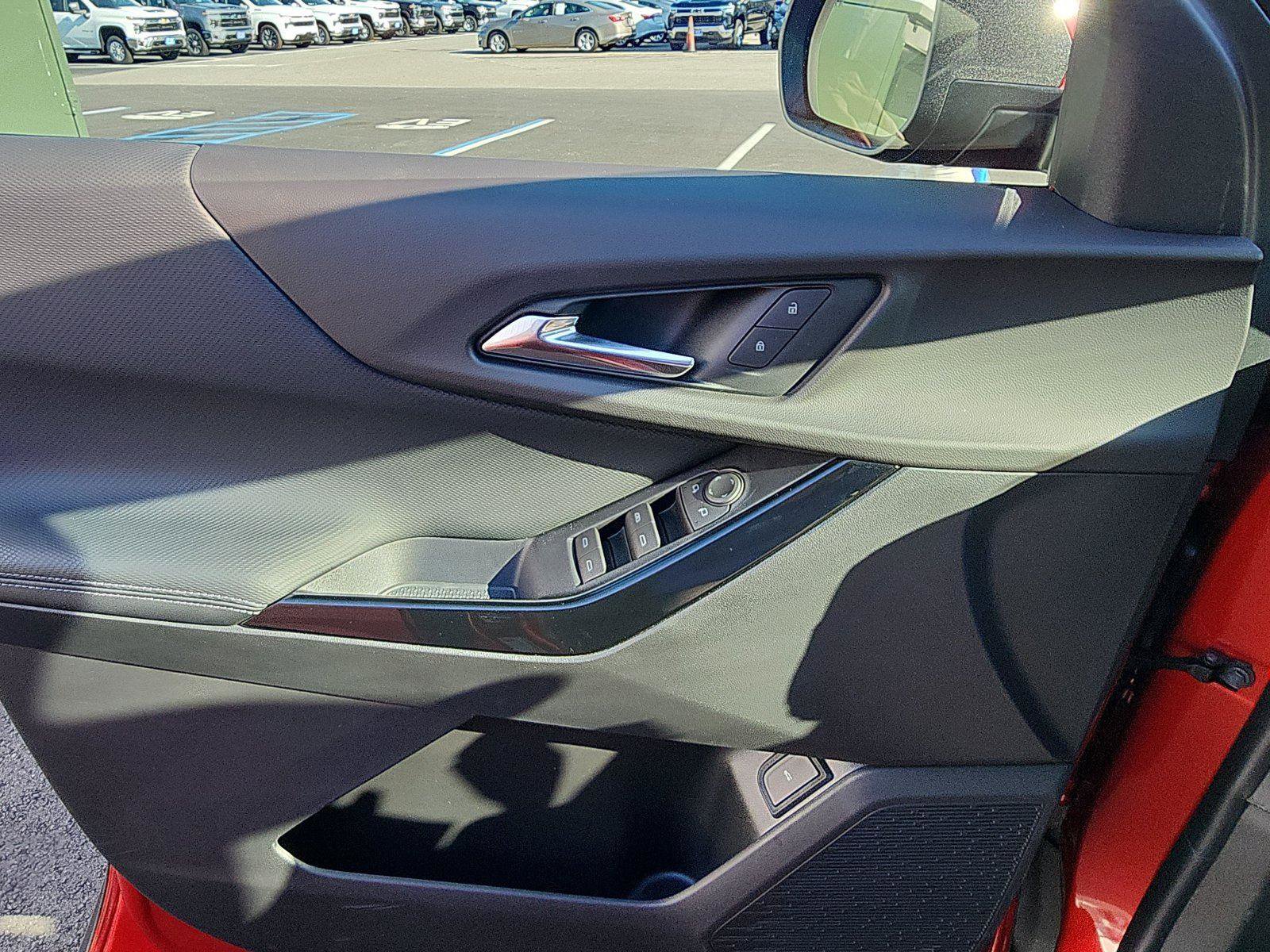 New 2026 Chevrolet Equinox LT w/ Convenience Package II image 18