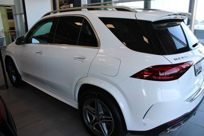 New 2025 Mercedes-Benz GLE 450e 4MATIC image 2