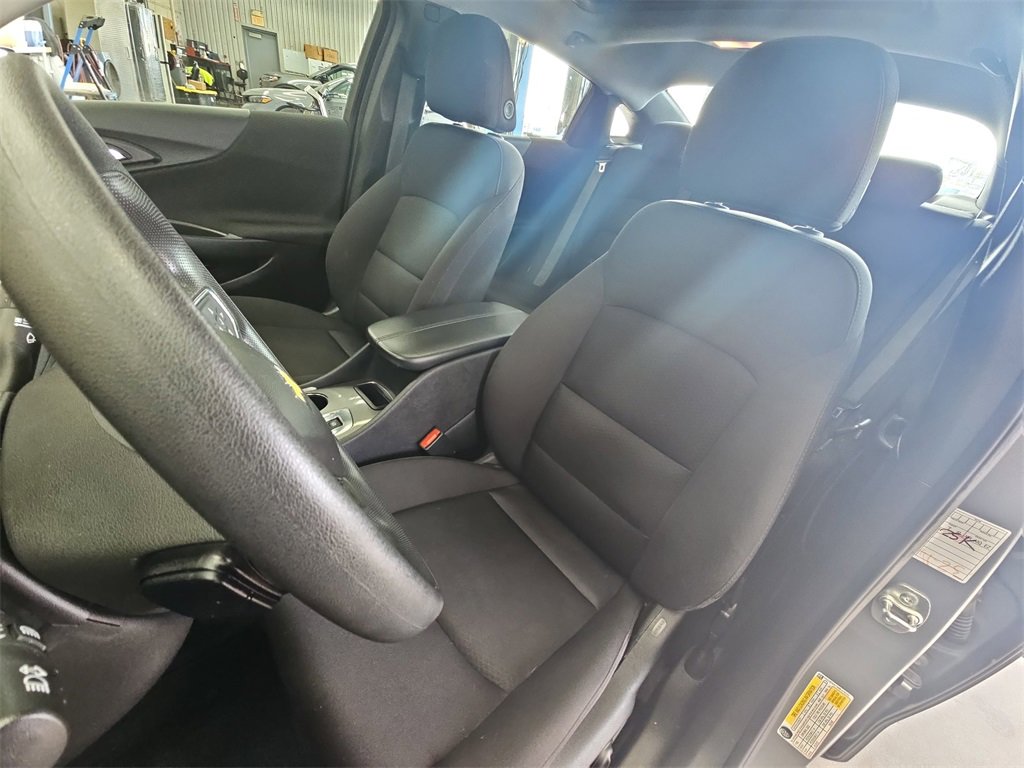 Used 2024 Chevrolet Malibu LT image 14