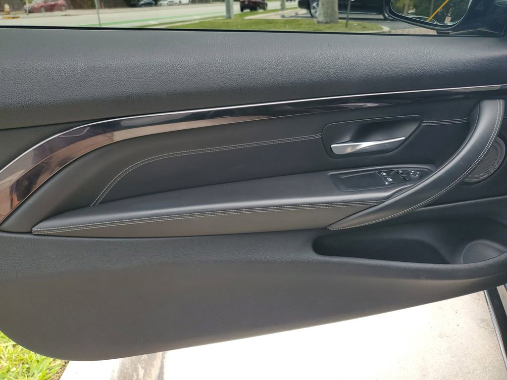 Used 2018 BMW M4 Coupe image 17
