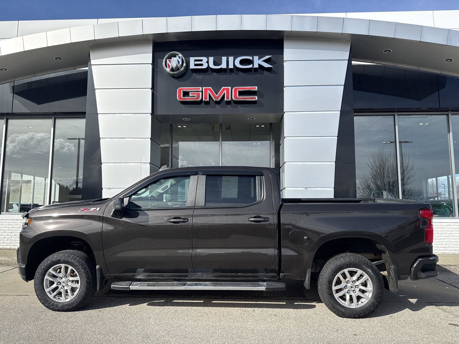 Used 2022 Chevrolet Silverado 1500 RST AWD/4WD image 8